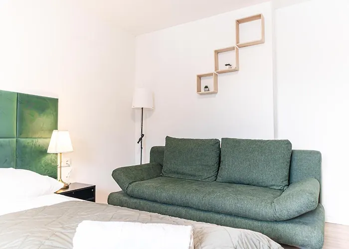 Charming 2-bedroom Steps From U6 Am Schoepfwerk Apartament *